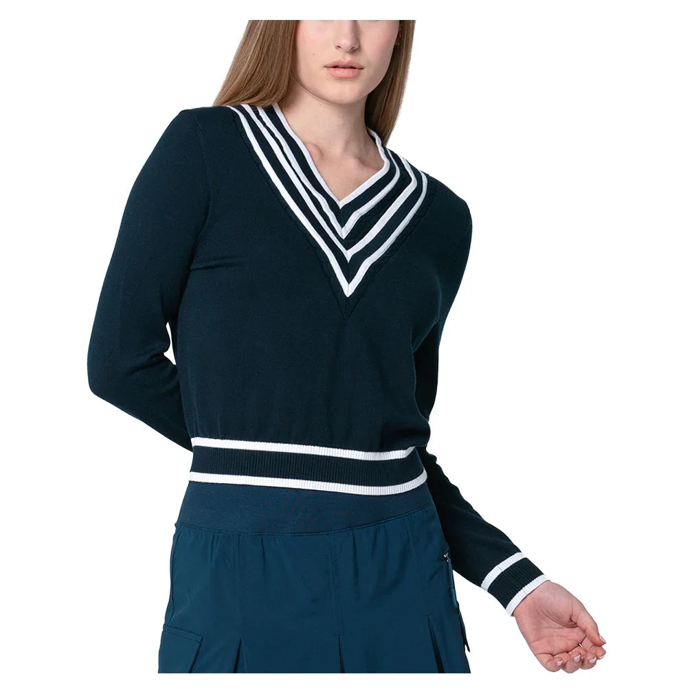Women`s Victory V-Neck Court Sweater