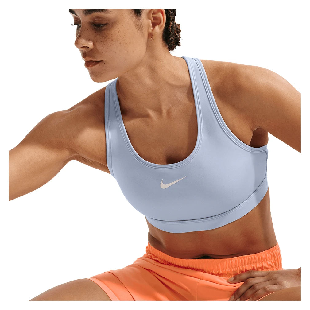 Women's Swoosh Medium-Support Padded Sports Bra