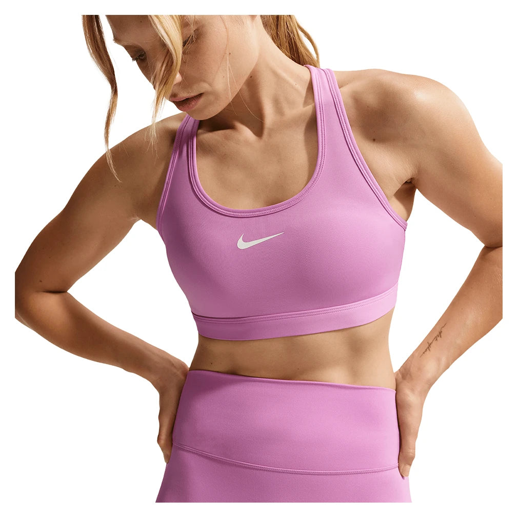 Women's Swoosh Medium-Support Padded Sports Bra