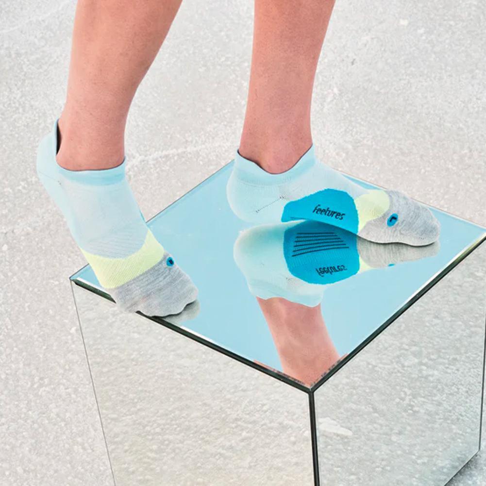 Elite Light Cushion No Show Tab Socks