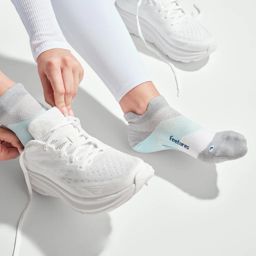Elite Ultra Light No Show Tab Socks