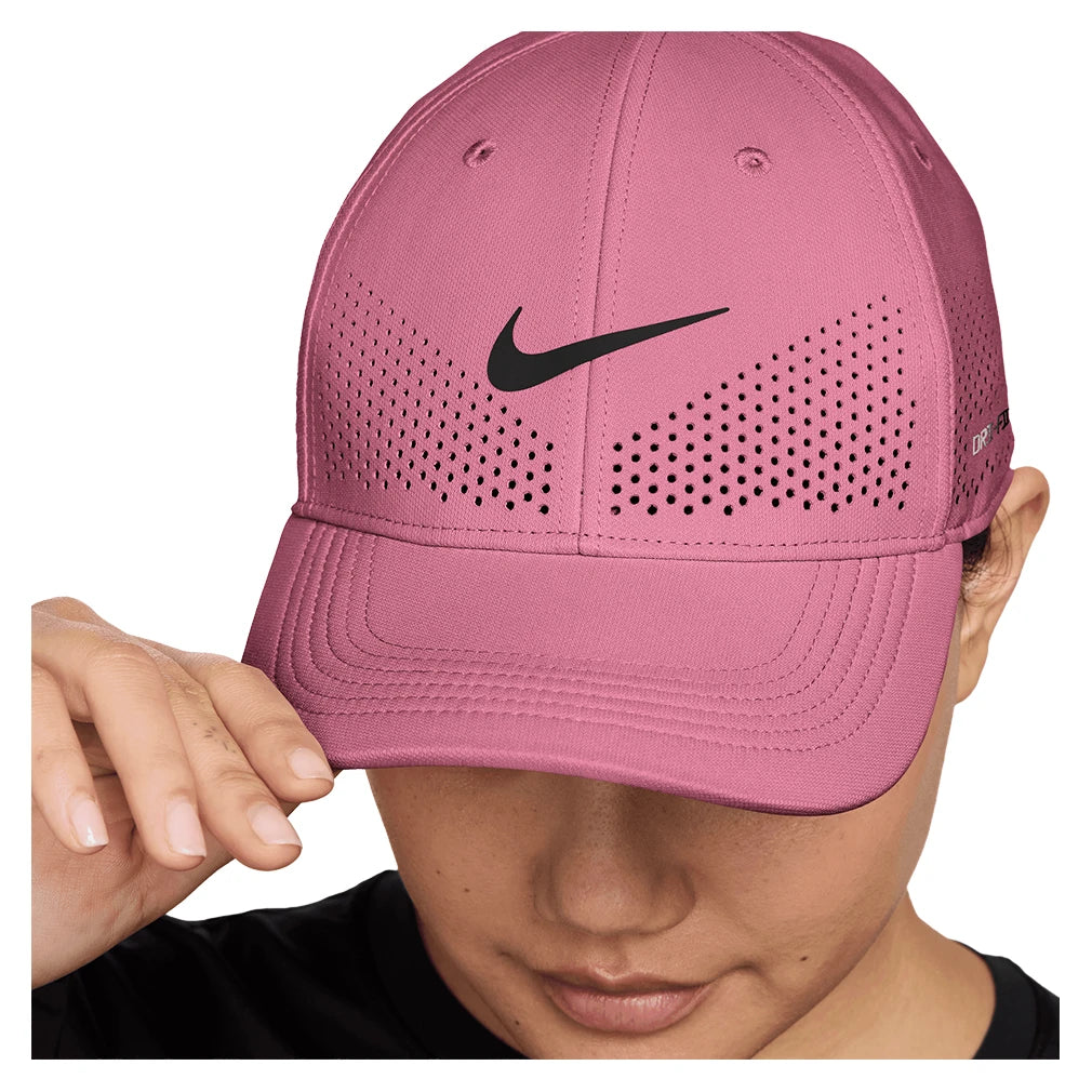 Unisex Dri-FIT ADV Club Structured Swoosh Cap