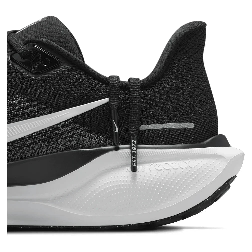 Men's Pegasus 41 Running Court Shoes Black and White
