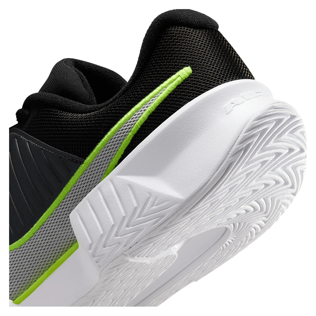 Men's GP Challenge Pro Shoes Black and White