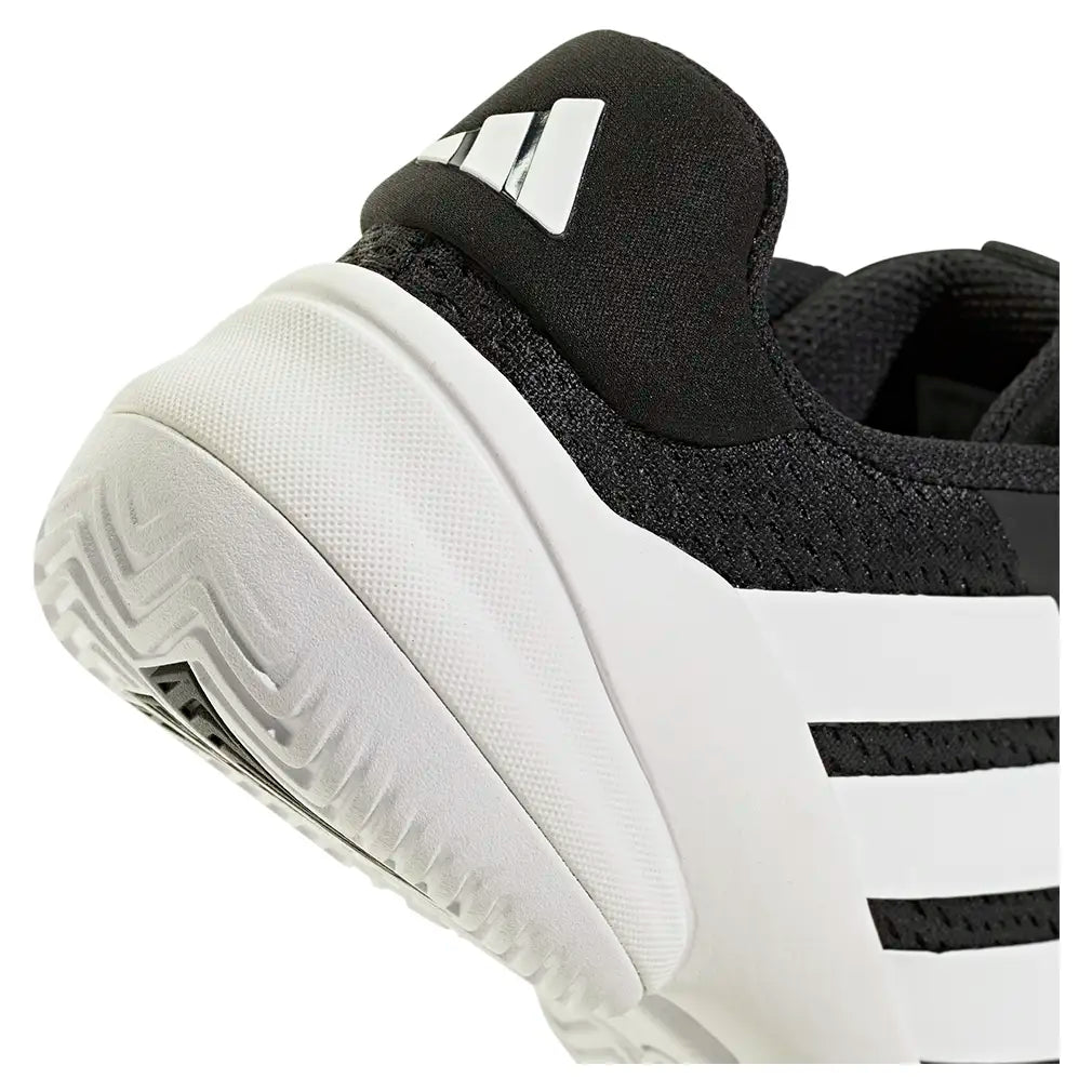 Juniors' Barricade Shoes Black and White