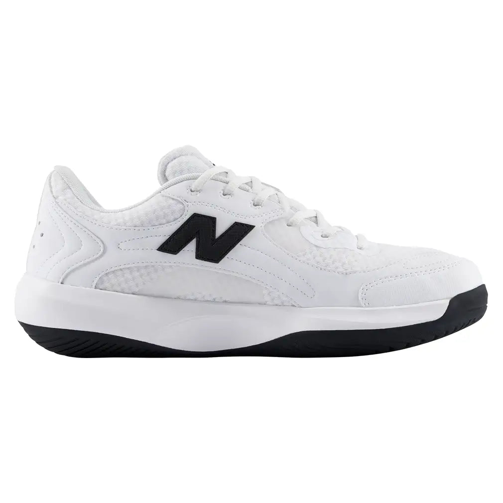 Men's 696v7 4E Width Shoes White and Black