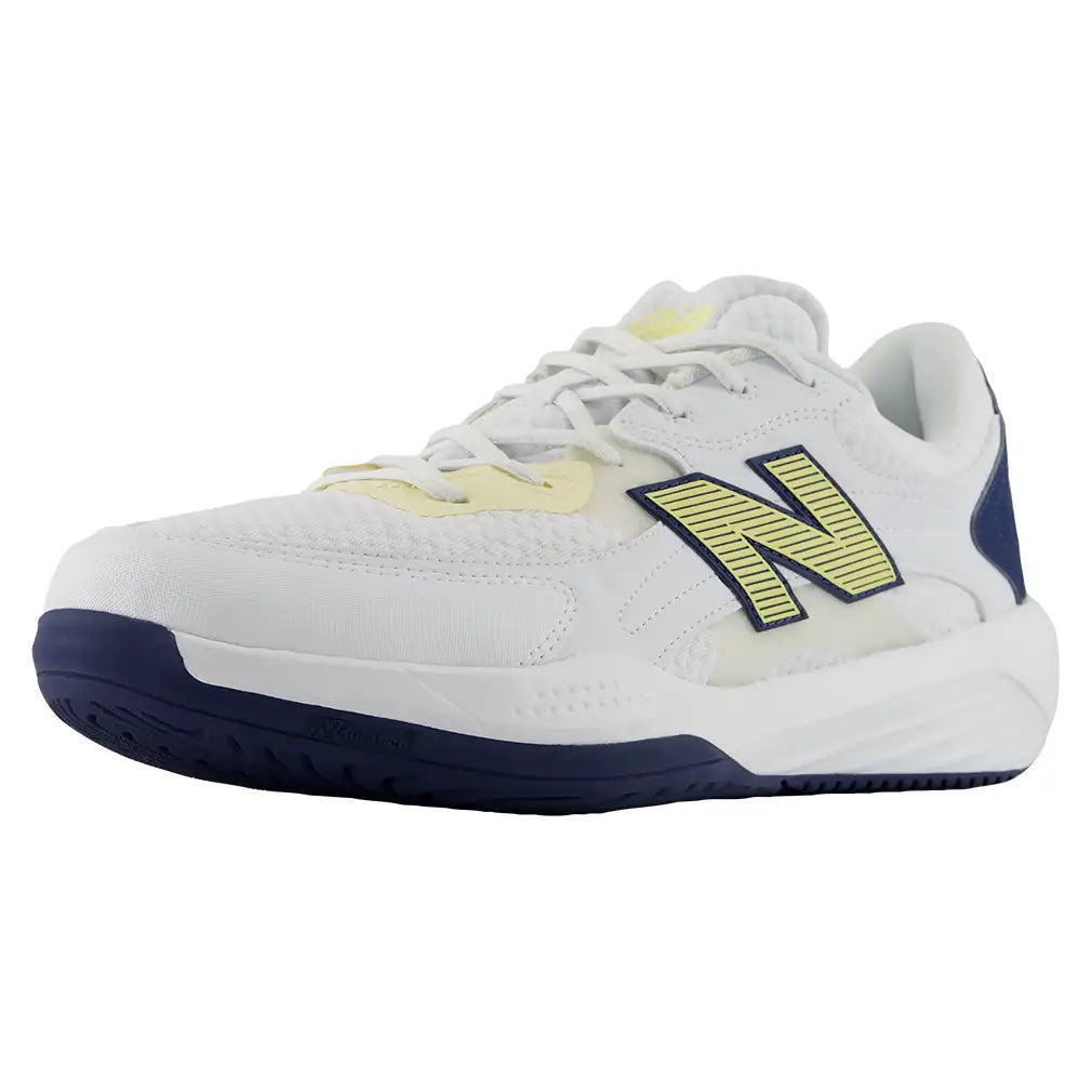 Men's 696v7 2E Width Shoes White and Enoki