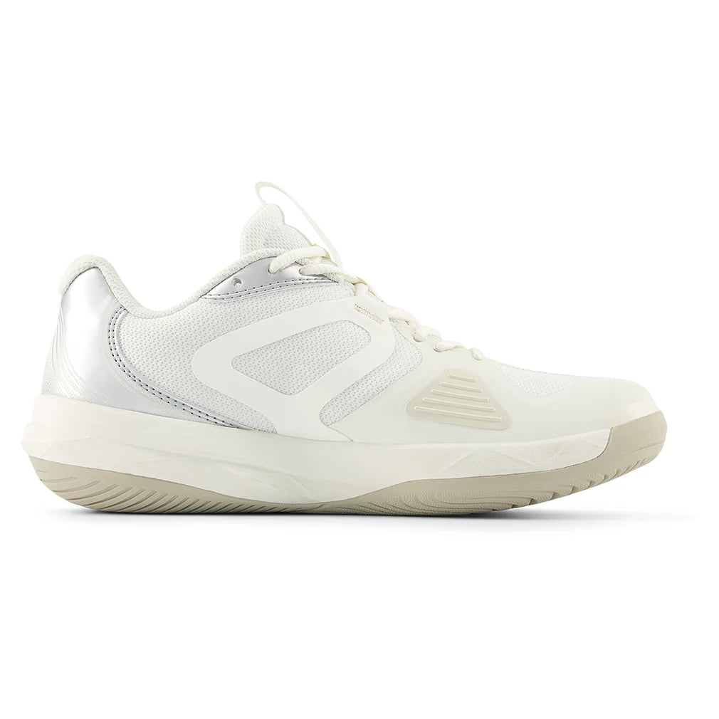 Women's FuelCell 796v5 2E Width Court Shoes Sea Salt and Metallic Silver 877 C
