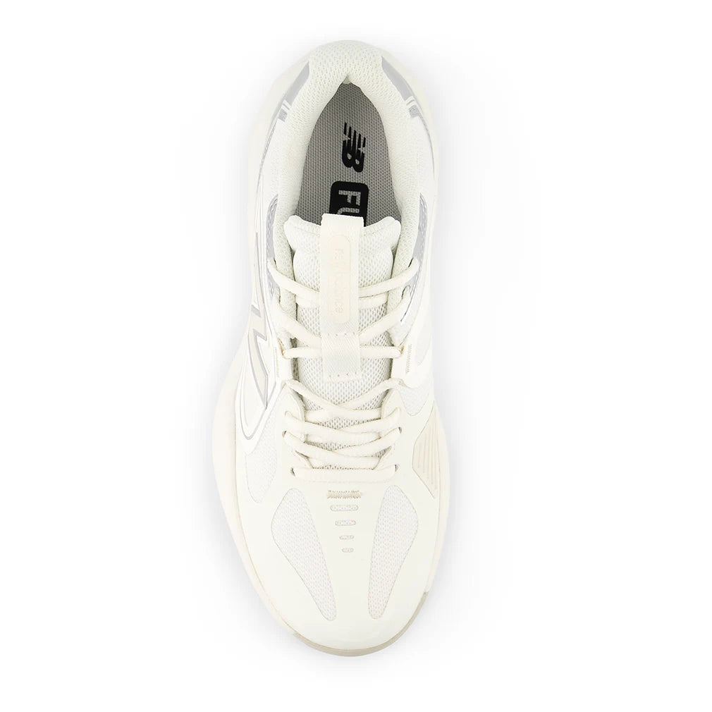 Women's FuelCell 796v5 2E Width Court Shoes Sea Salt and Metallic Silver 877 C