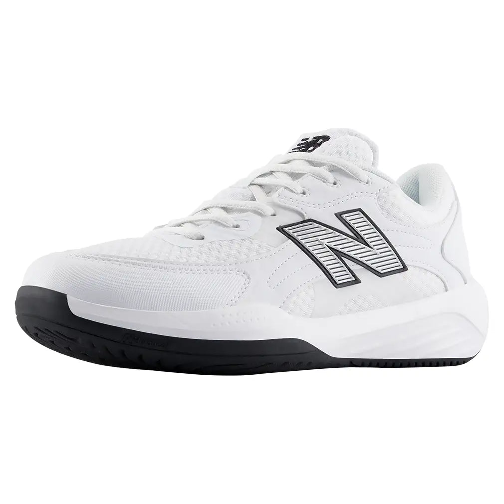 Women's 696v7 B Width Shoes White and Black